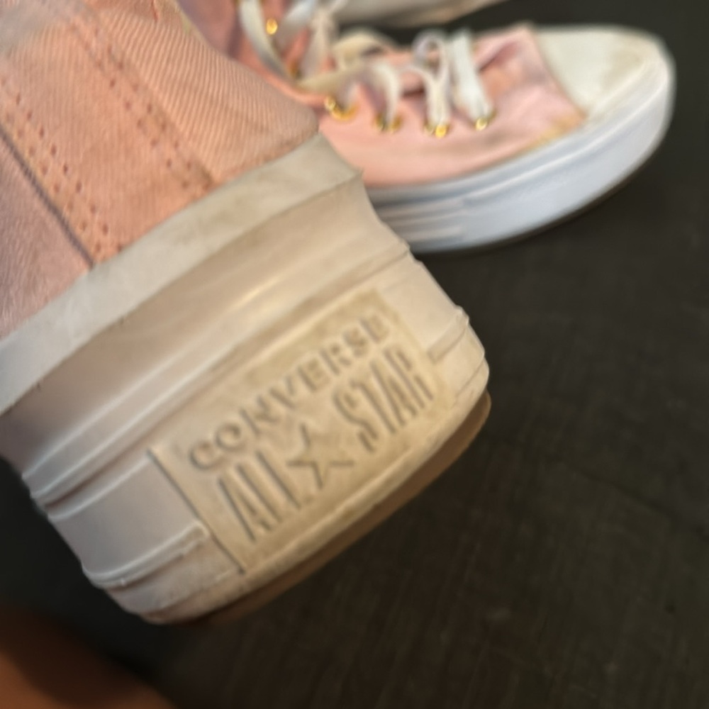 Converse - Picture 3 of 4